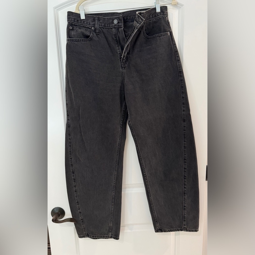 GAP black barrel jeans - Super cute worn twice.